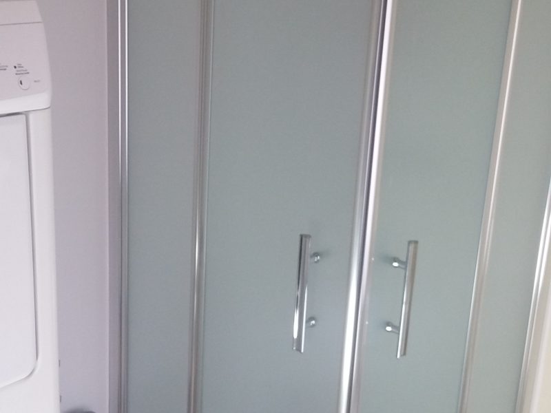 Plaatsen douche en wc